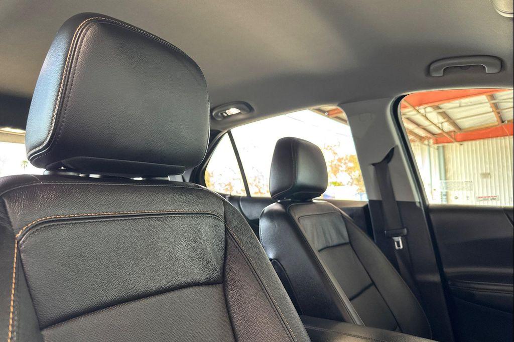 used 2021 Chevrolet Equinox car, priced at $17,990