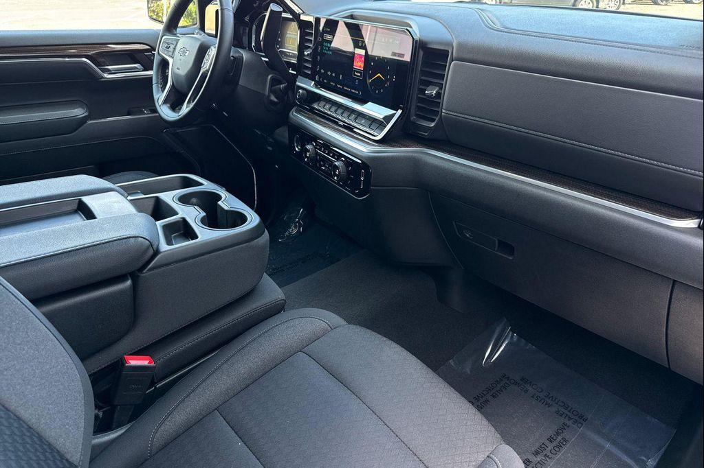 used 2024 Chevrolet Silverado 1500 car, priced at $35,075