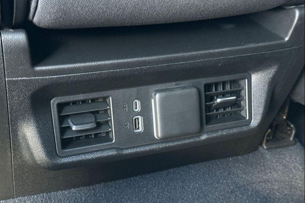 used 2024 Chevrolet Silverado 1500 car, priced at $35,075
