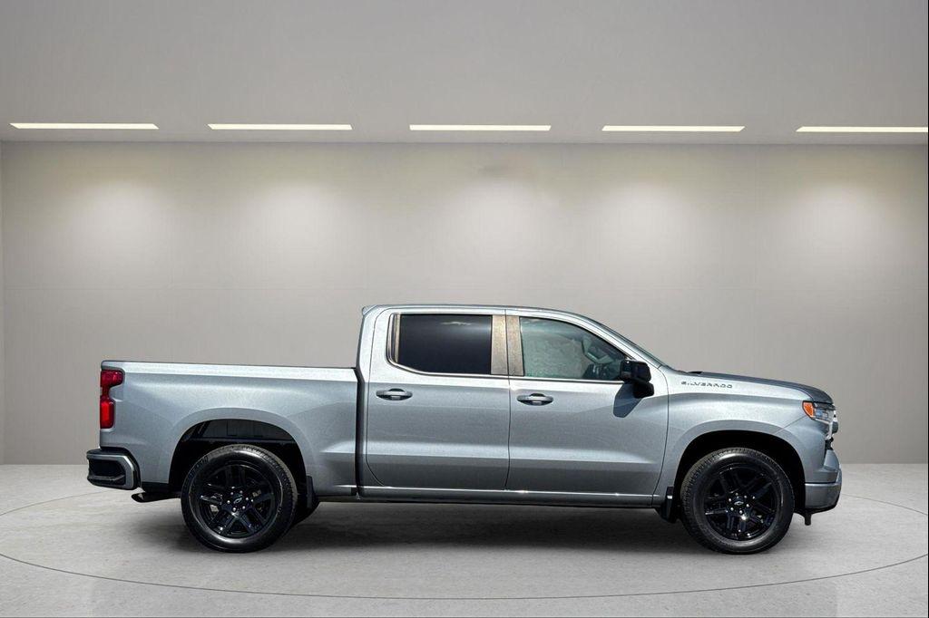 used 2024 Chevrolet Silverado 1500 car, priced at $35,075