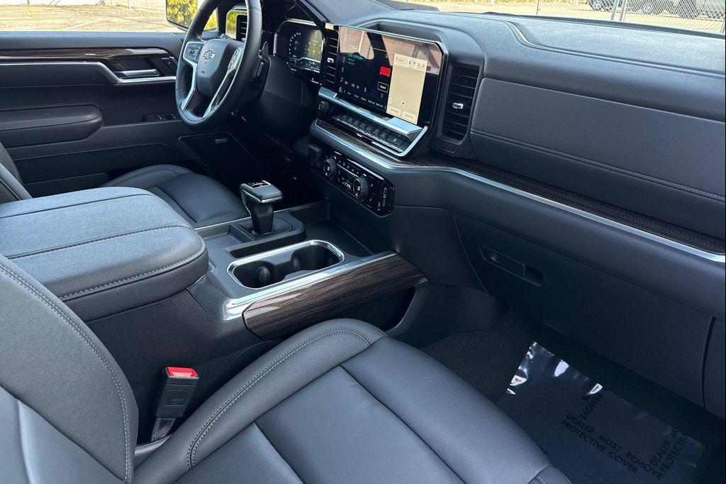 used 2025 Chevrolet Silverado 1500 car, priced at $52,990