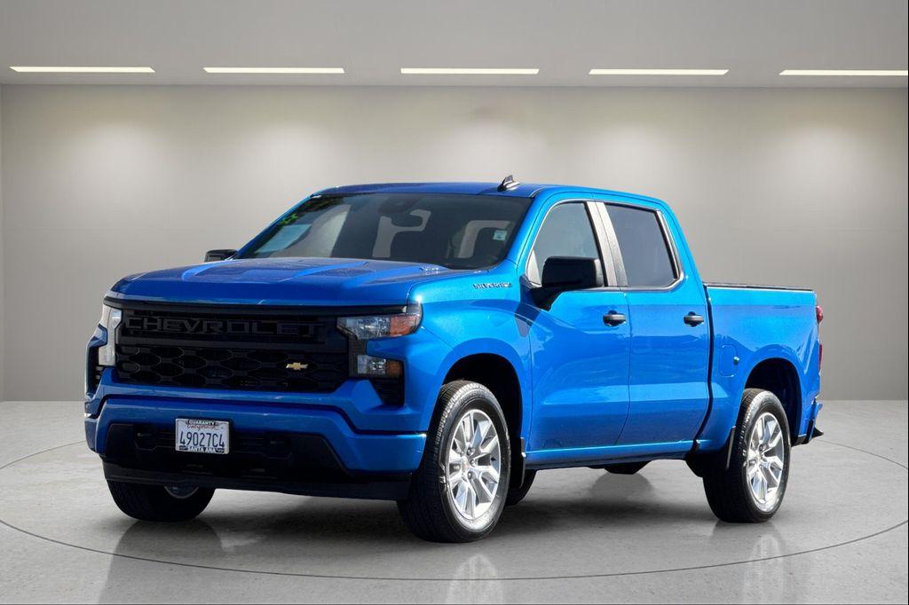 used 2025 Chevrolet Silverado 1500 car, priced at $30,990