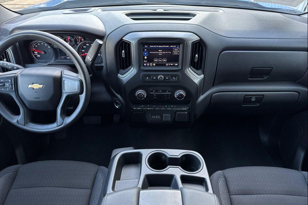 used 2025 Chevrolet Silverado 1500 car, priced at $30,990