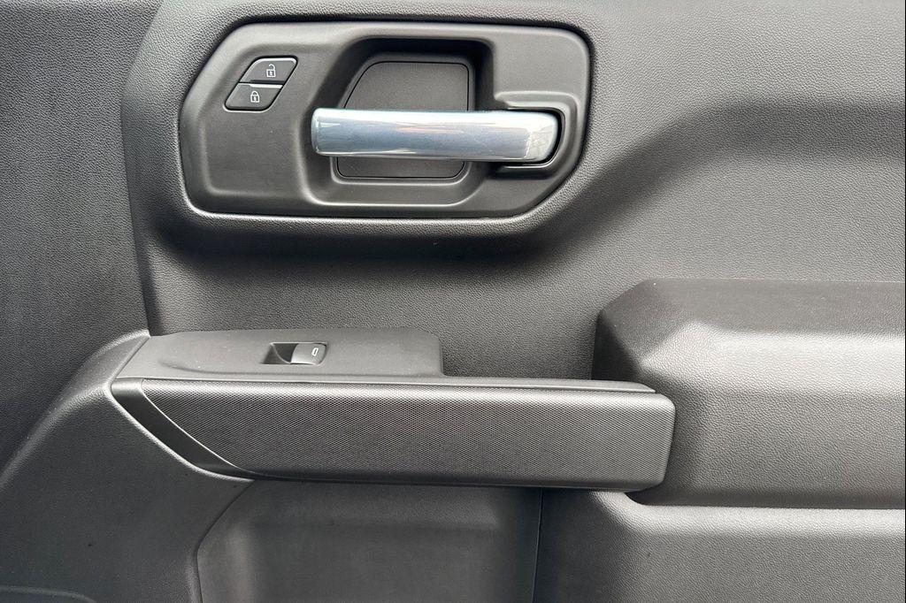 used 2025 Chevrolet Silverado 1500 car, priced at $37,990