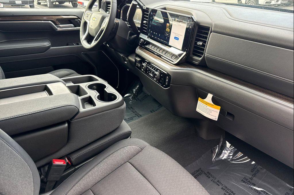used 2025 Chevrolet Silverado 1500 car, priced at $40,990