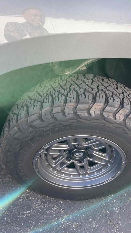 used 2023 Chevrolet Silverado 1500 car, priced at $42,990