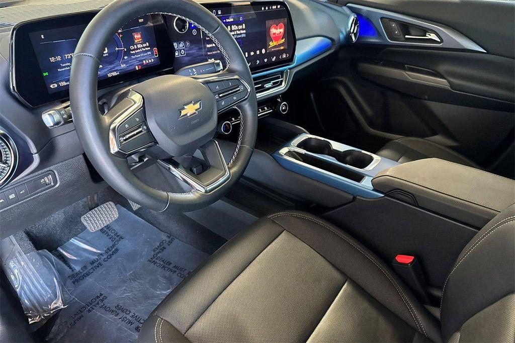 used 2025 Chevrolet Equinox EV car, priced at $23,990