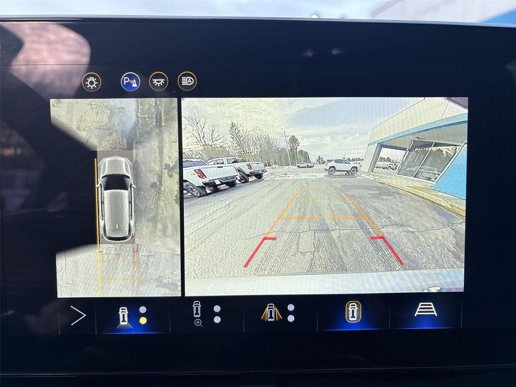 used 2025 Chevrolet Equinox car, priced at $27,500