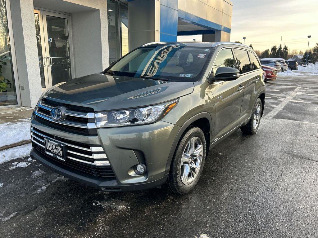 used 2019 Toyota Highlander Hybrid car, priced at $24,500