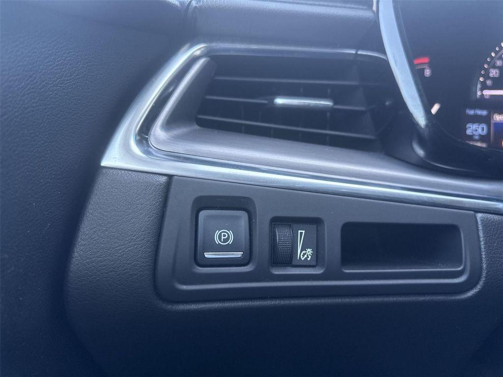 used 2017 Cadillac XT5 car, priced at $19,500