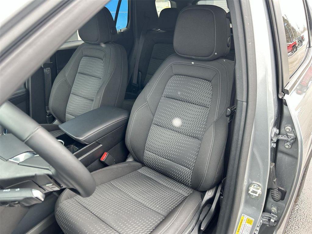 used 2025 Chevrolet Equinox car, priced at $27,000