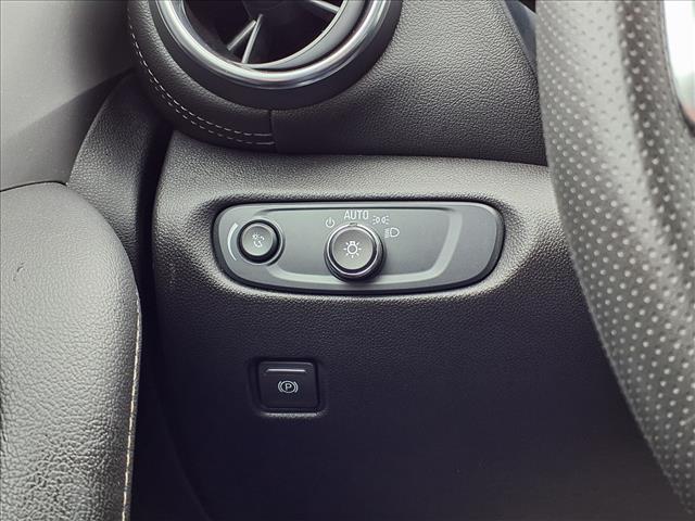 used 2025 Chevrolet Blazer car, priced at $25,600