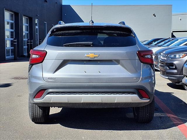 used 2025 Chevrolet Trax car, priced at $21,505