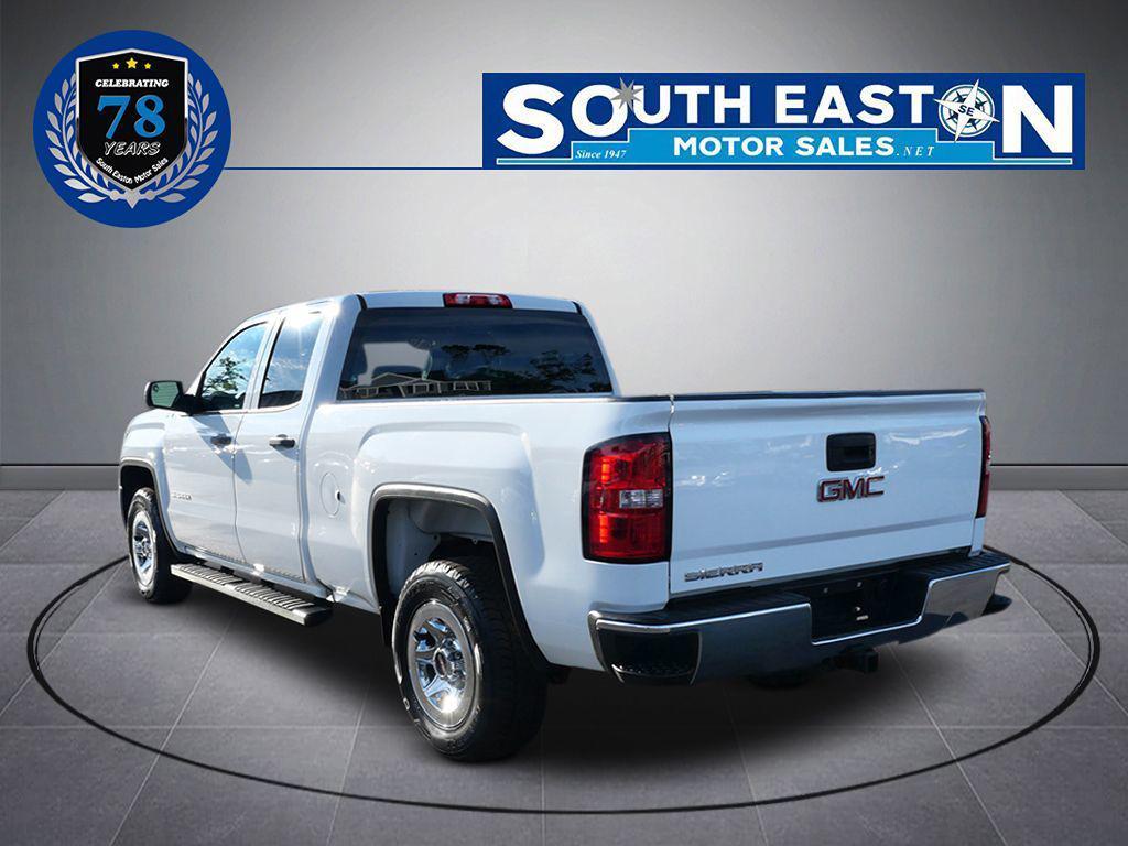 used 2018 GMC Sierra 1500 car, priced at $22,995