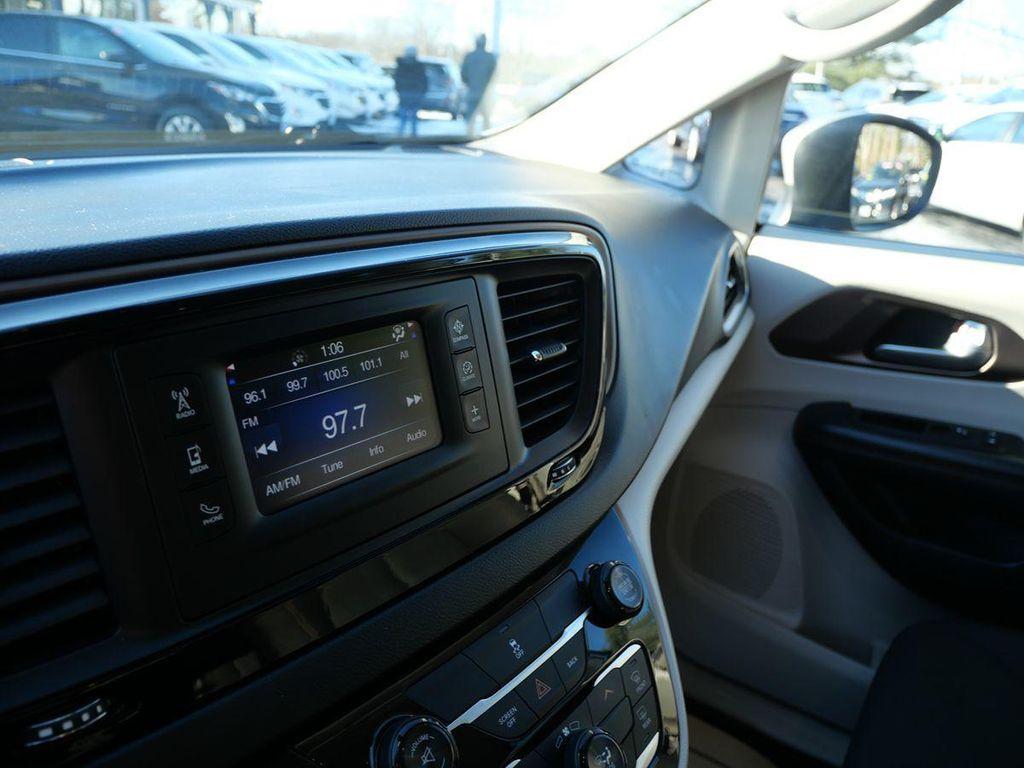 used 2017 Chrysler Pacifica car, priced at $15,995