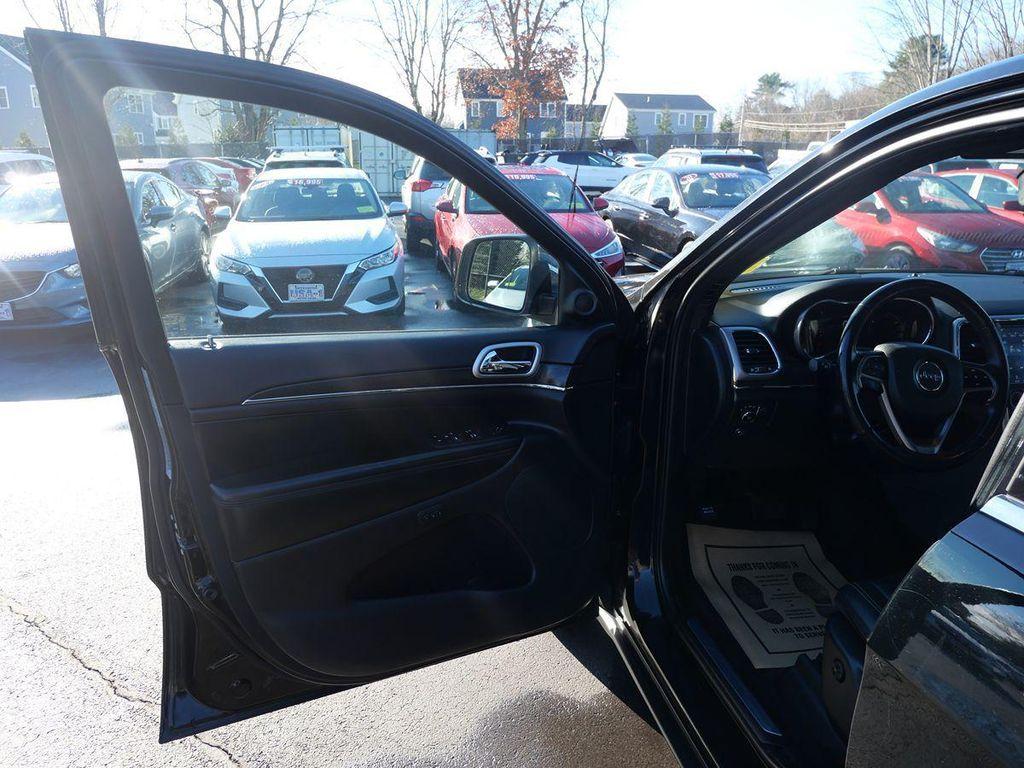 used 2018 Jeep Grand Cherokee car, priced at $17,995