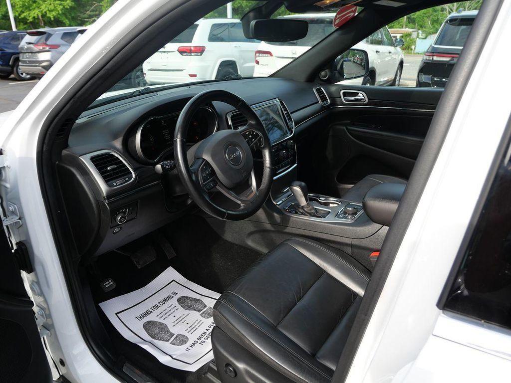 used 2021 Jeep Grand Cherokee car, priced at $22,995