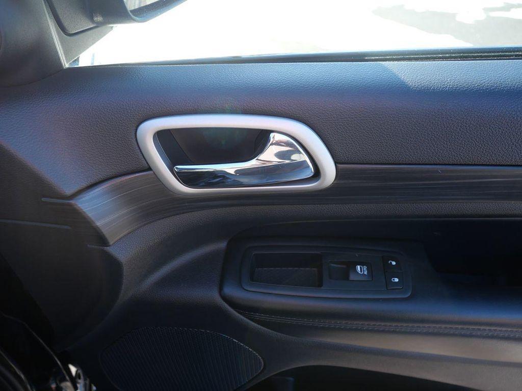 used 2019 Jeep Grand Cherokee car, priced at $19,995