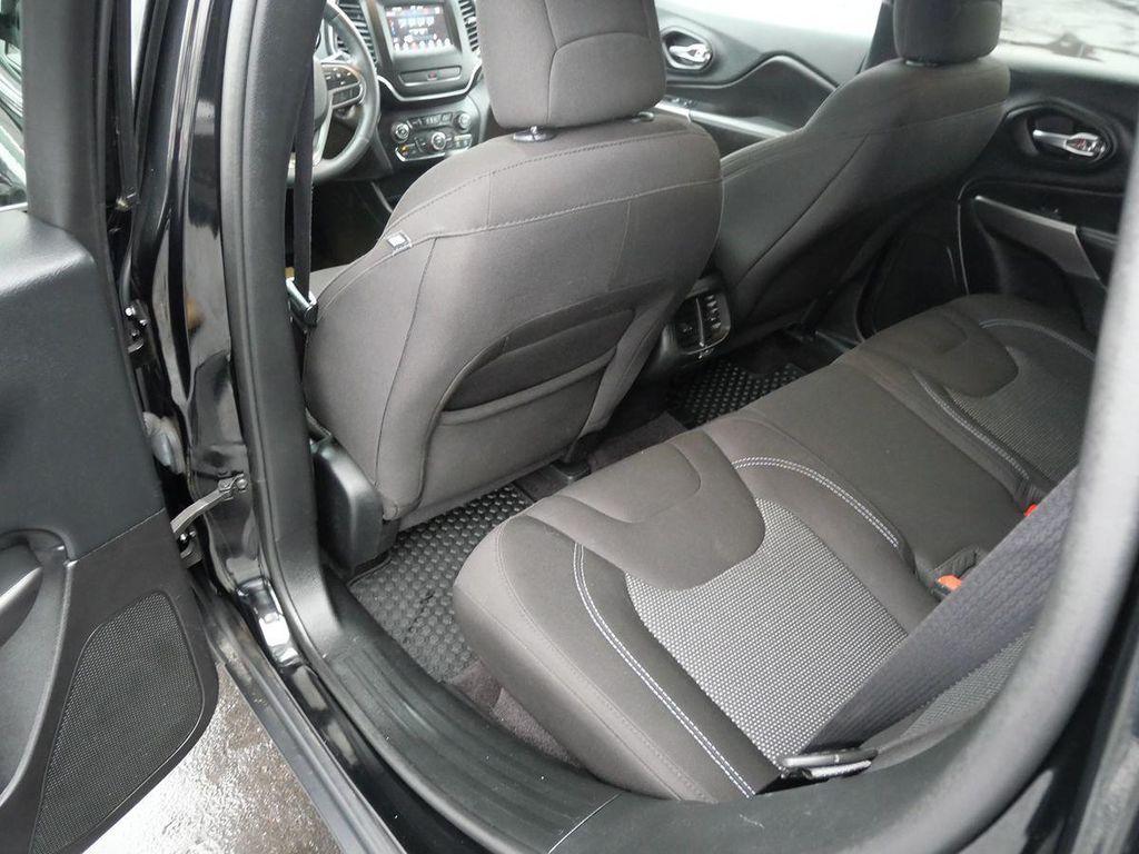 used 2019 Jeep Cherokee car, priced at $15,995