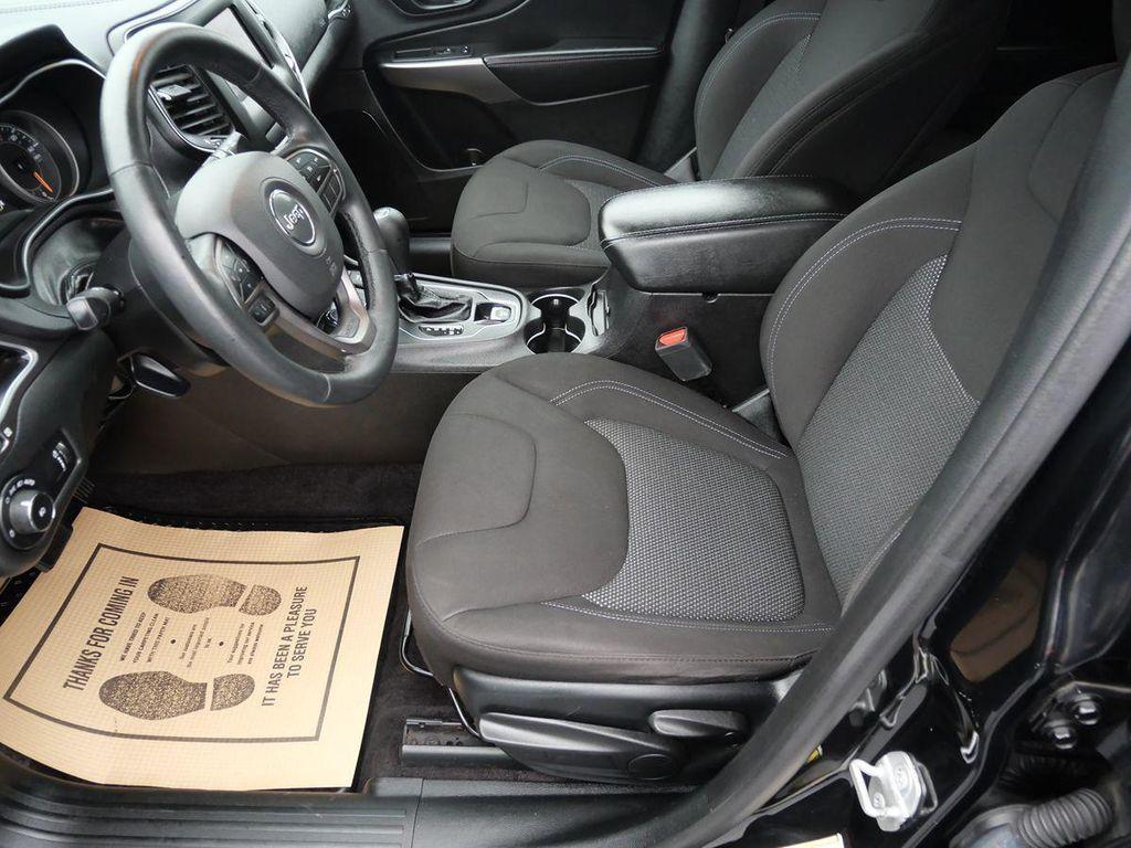 used 2019 Jeep Cherokee car, priced at $15,995