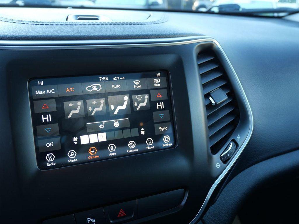 used 2020 Jeep Cherokee car, priced at $18,995