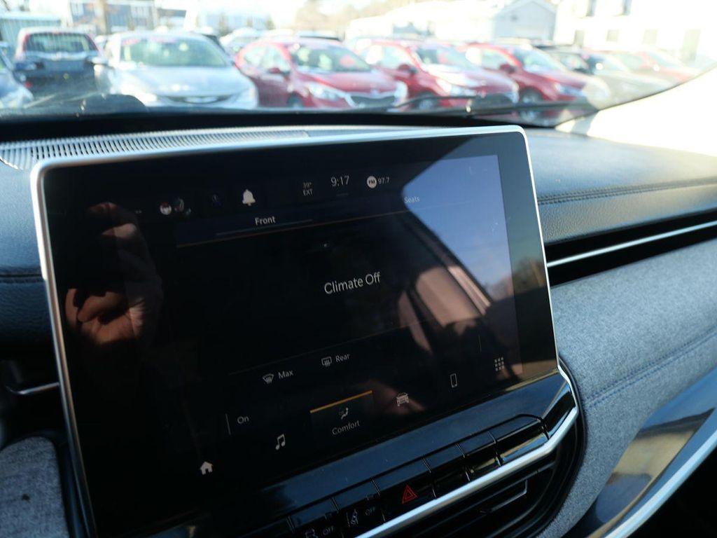 used 2022 Jeep Compass car, priced at $19,995