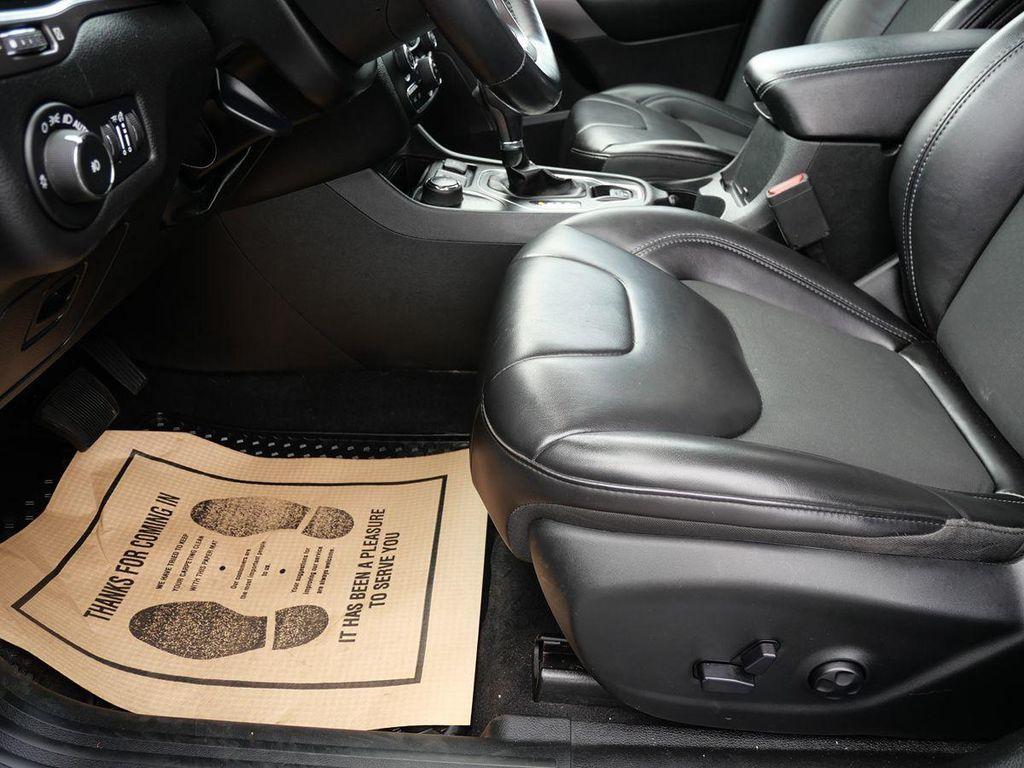 used 2019 Jeep Cherokee car, priced at $14,995