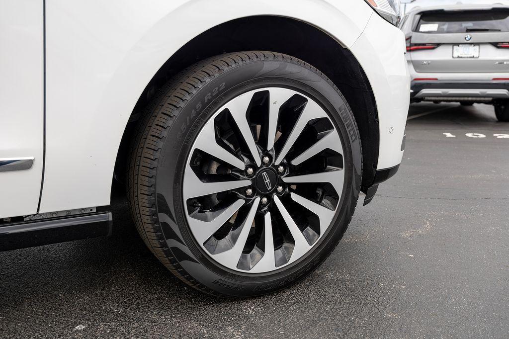 used 2024 Lincoln Navigator car, priced at $74,500