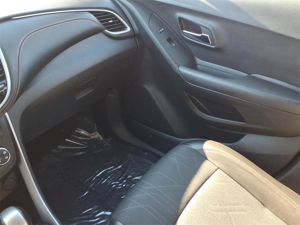 used 2020 Chevrolet Trax car, priced at $12,999