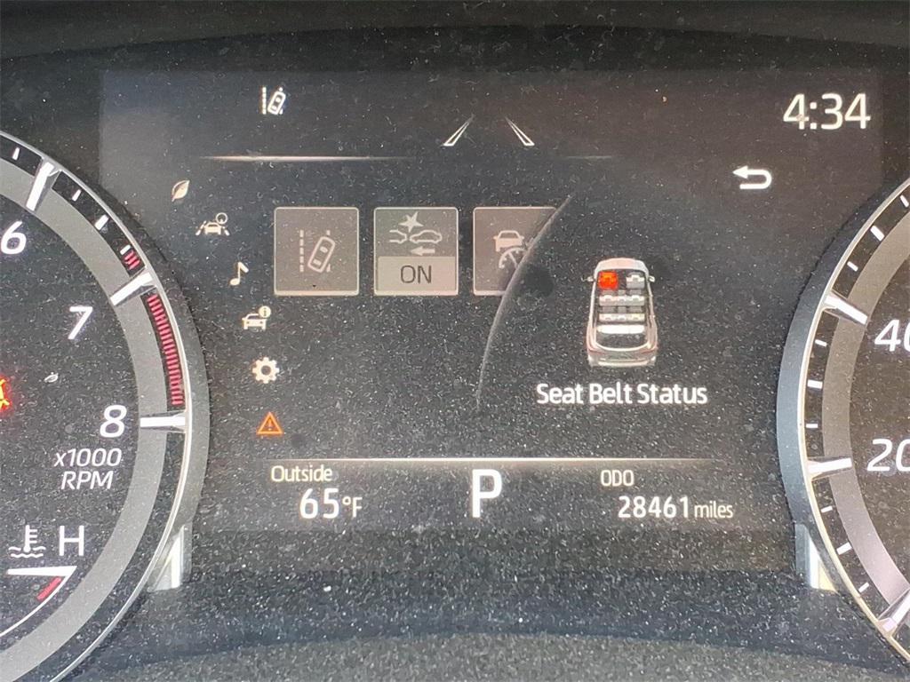 used 2022 Toyota Highlander car, priced at $37,999