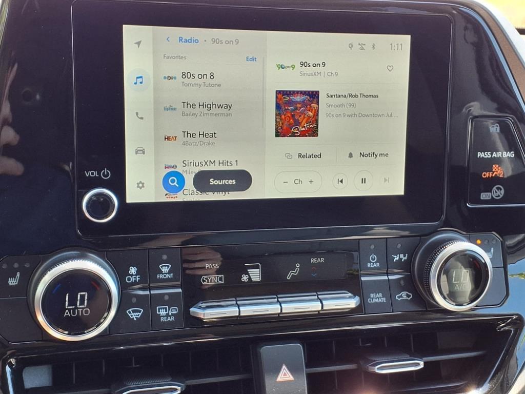 used 2024 Toyota Highlander Hybrid car, priced at $46,999