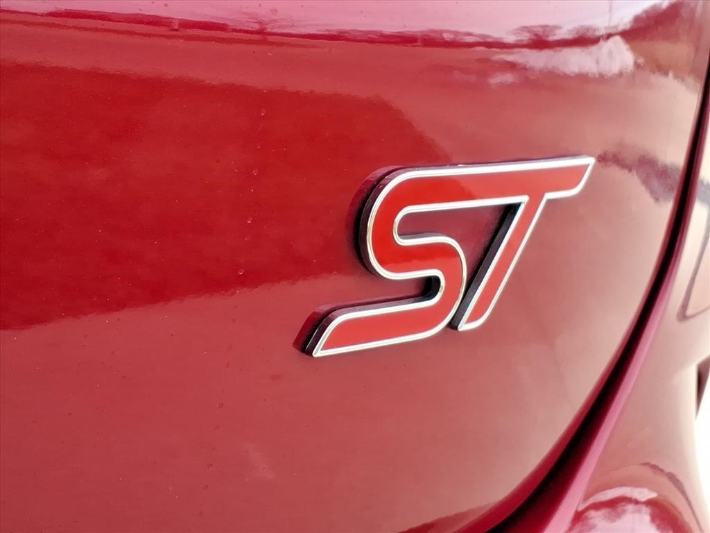 used 2024 Ford Edge car, priced at $34,499