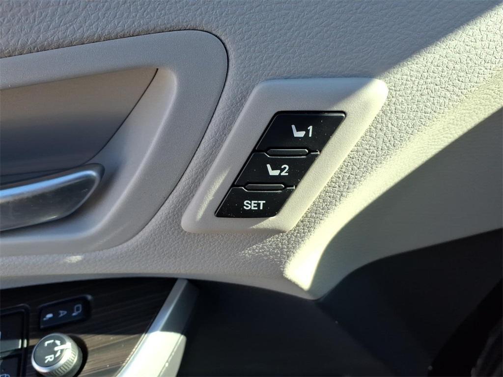 used 2021 Toyota Sienna car, priced at $35,999