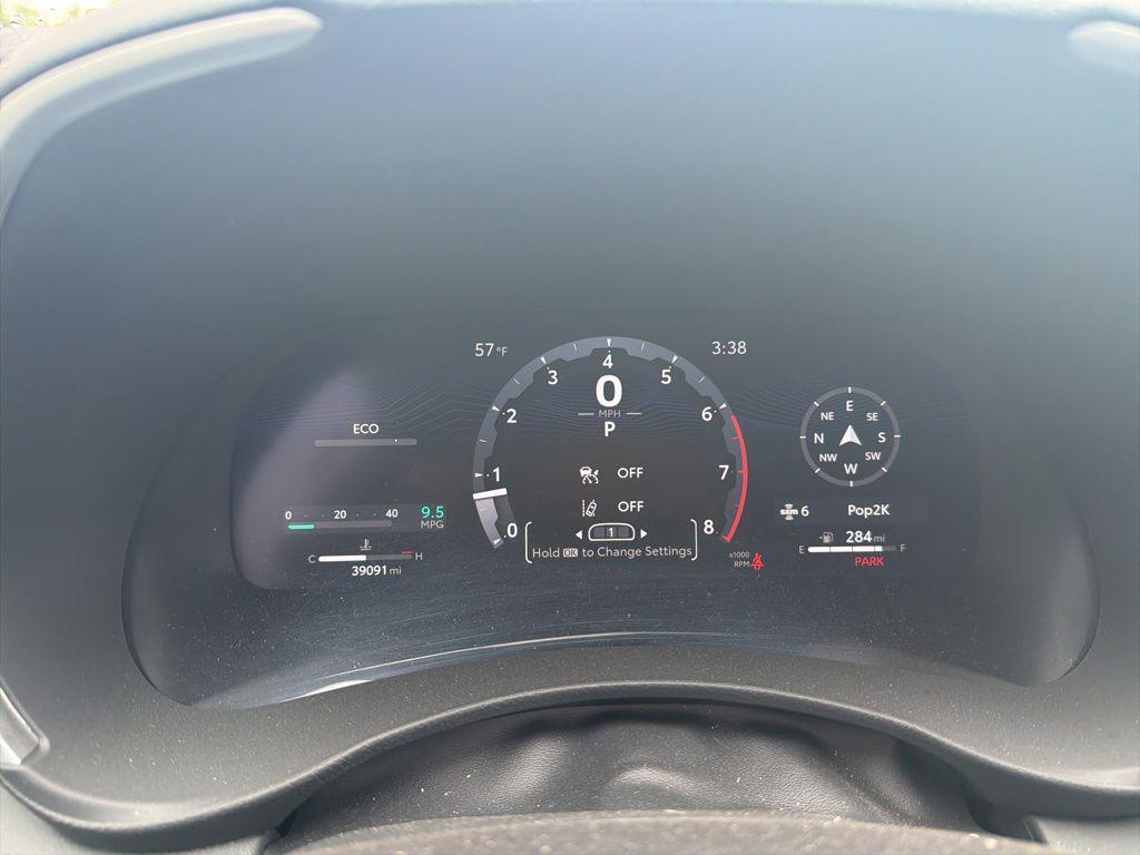 used 2025 Toyota Highlander car, priced at $46,340