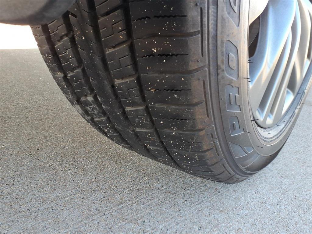 used 2021 Toyota Highlander car, priced at $37,999