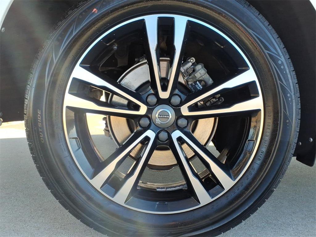 used 2019 Volvo XC60 car, priced at $17,999