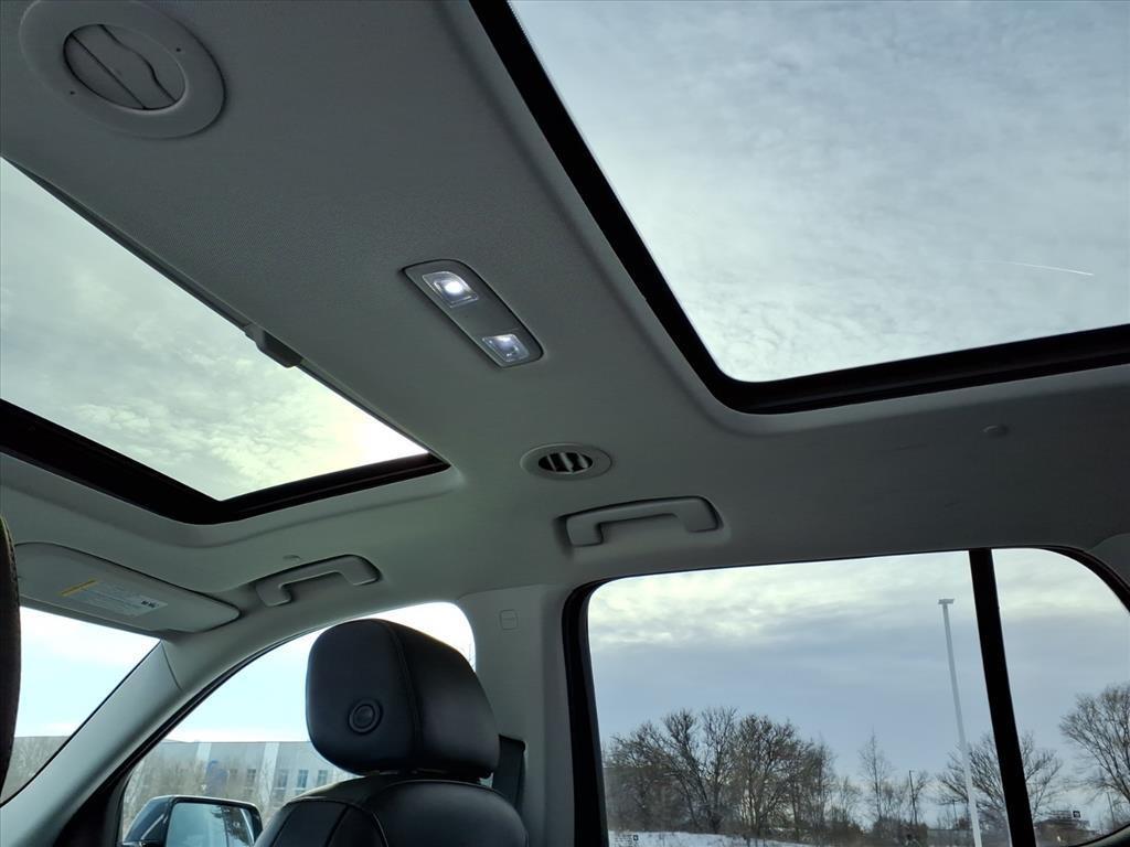 used 2019 Chevrolet Traverse car, priced at $22,999