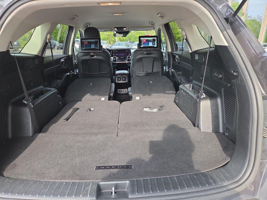 used 2022 Kia Sorento Hybrid car, priced at $18,700