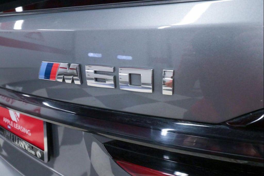 BMW X7 view 38