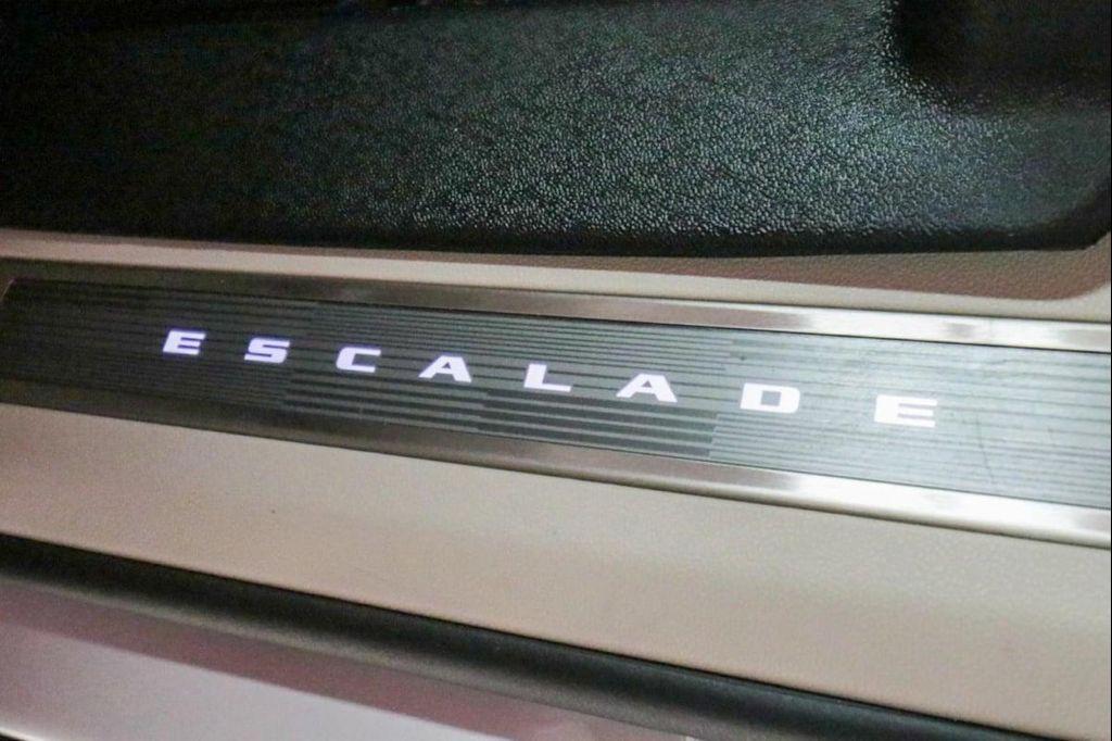 used 2024 Cadillac Escalade ESV car, priced at $94,490