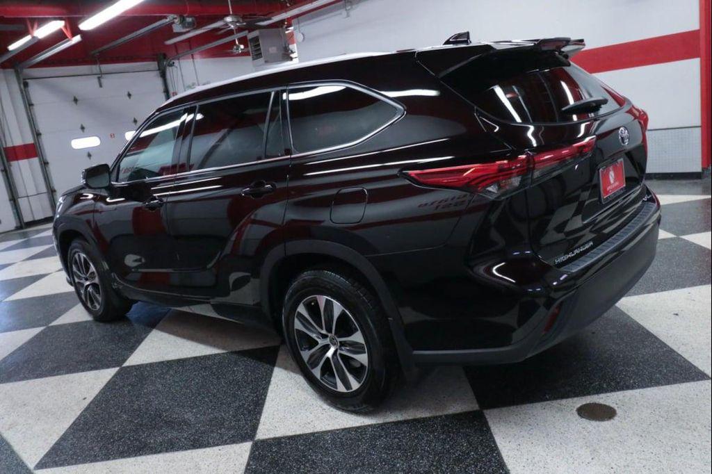 used 2022 Toyota Highlander car, priced at $33,590
