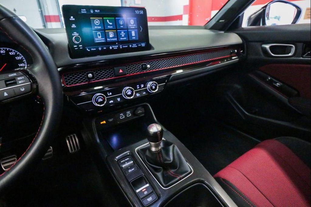 used 2024 Honda Civic Si car, priced at $33,215