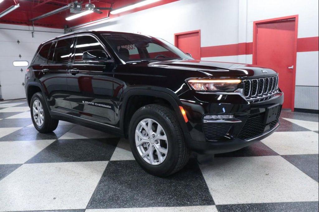 used 2023 Jeep Grand Cherokee car, priced at $31,990