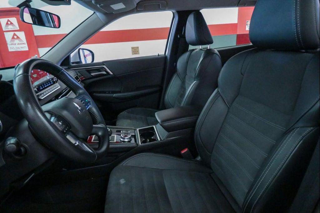 used 2024 Mitsubishi Outlander car, priced at $24,290