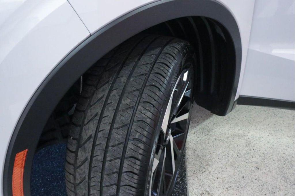 used 2024 Mitsubishi Outlander car, priced at $24,290