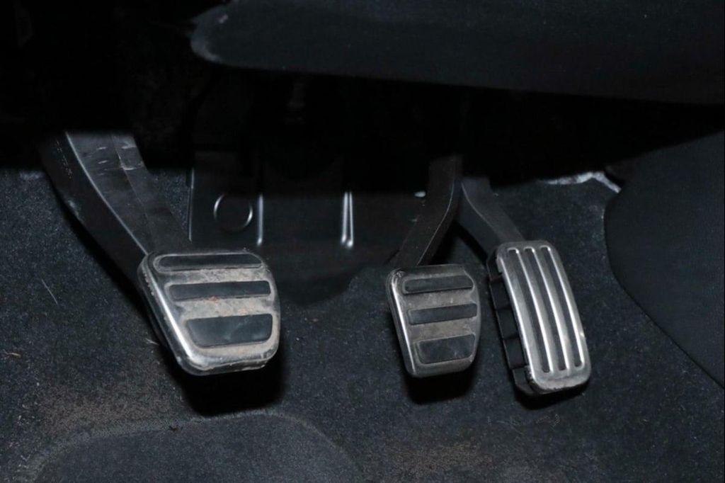 used 2023 Honda Civic Si car, priced at $30,215