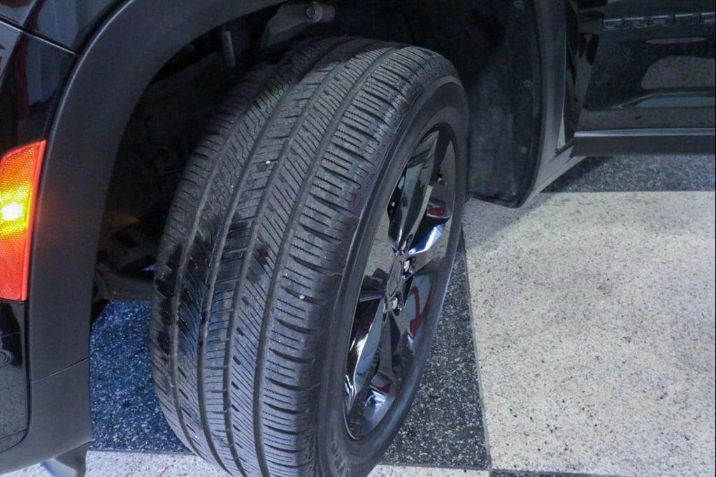 used 2024 Jeep Grand Cherokee L car, priced at $31,215