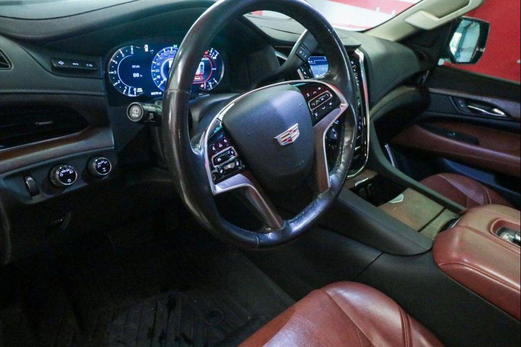 used 2019 Cadillac Escalade ESV car, priced at $35,115
