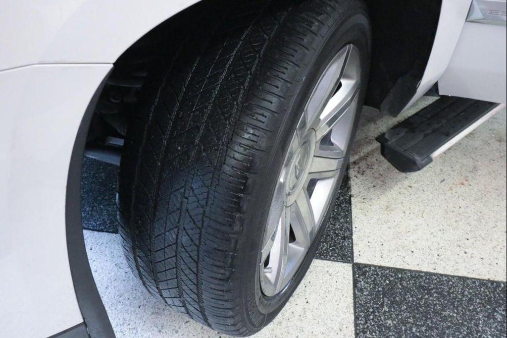 used 2019 Cadillac Escalade ESV car, priced at $35,115
