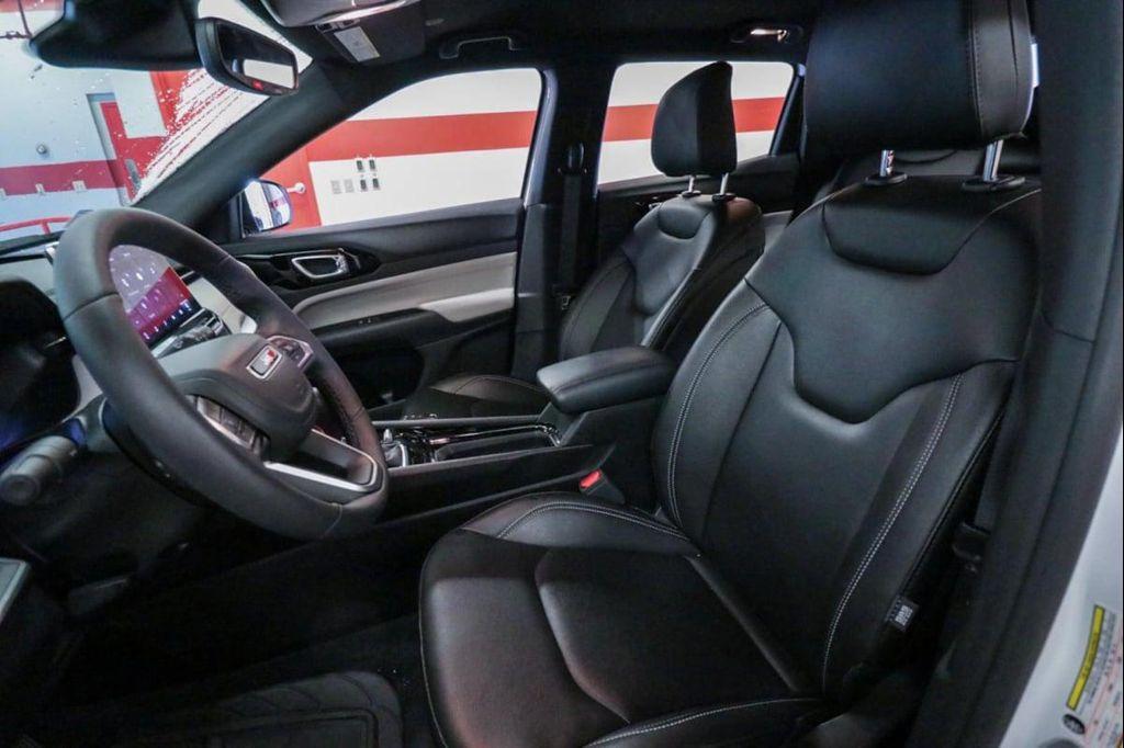 used 2025 Jeep Compass car, priced at $26,215